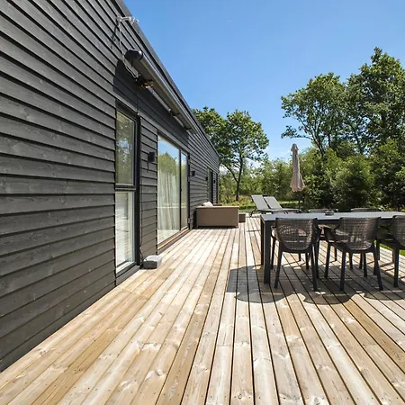 2 Bedroom Pet Friendly In * Vemb