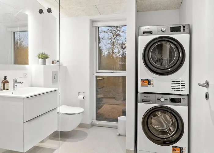 2 Bedroom Pet Friendly In Vemb