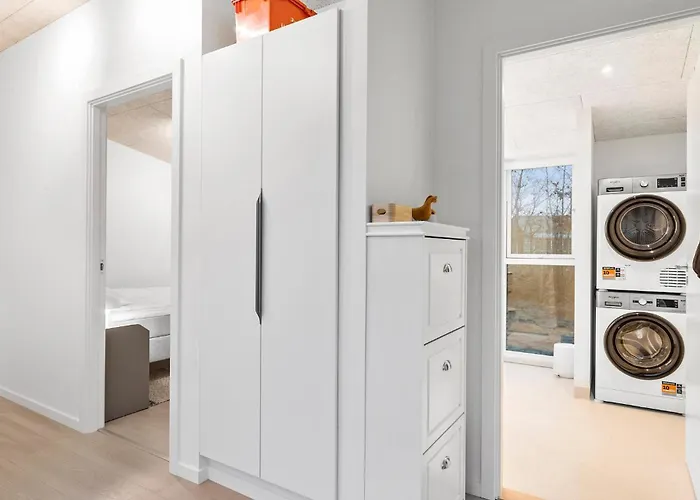 Ferienhaus 2 Bedroom Pet Friendly In