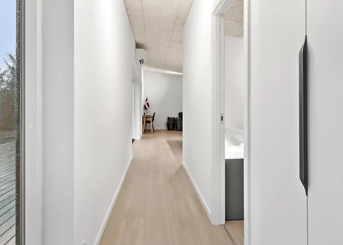2 Bedroom Pet Friendly In