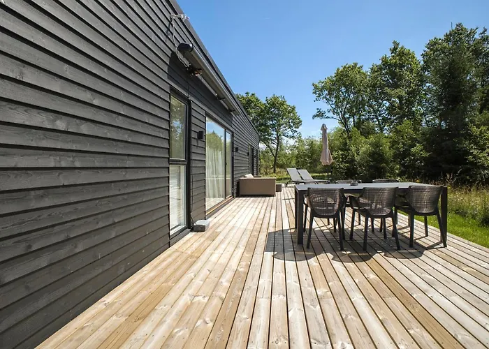 2 Bedroom Pet Friendly In * Vemb